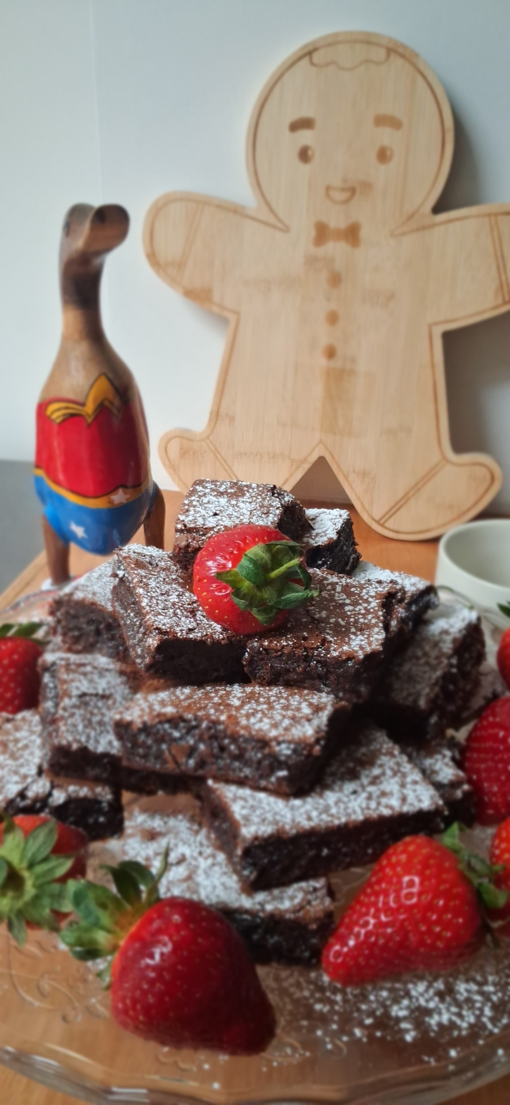 6 Slice of Fudgy Chocolate Brownies